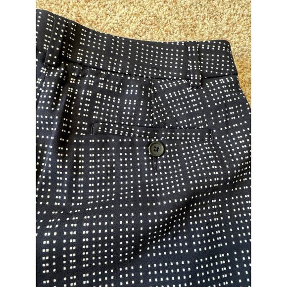 Banana Republic dressy shorts, Size 6; Tie waist belt; Navy blue & white - Picture 7 of 9